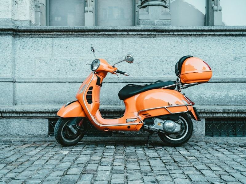 Scooty on rent in Siliguri and Darjeeling for local sightseeing